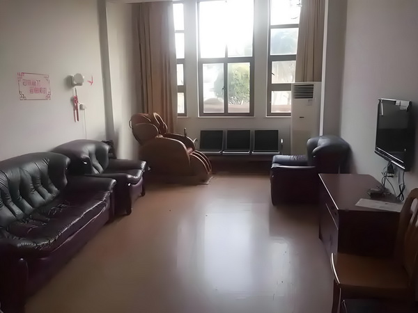 穿越之无敌“丑女”